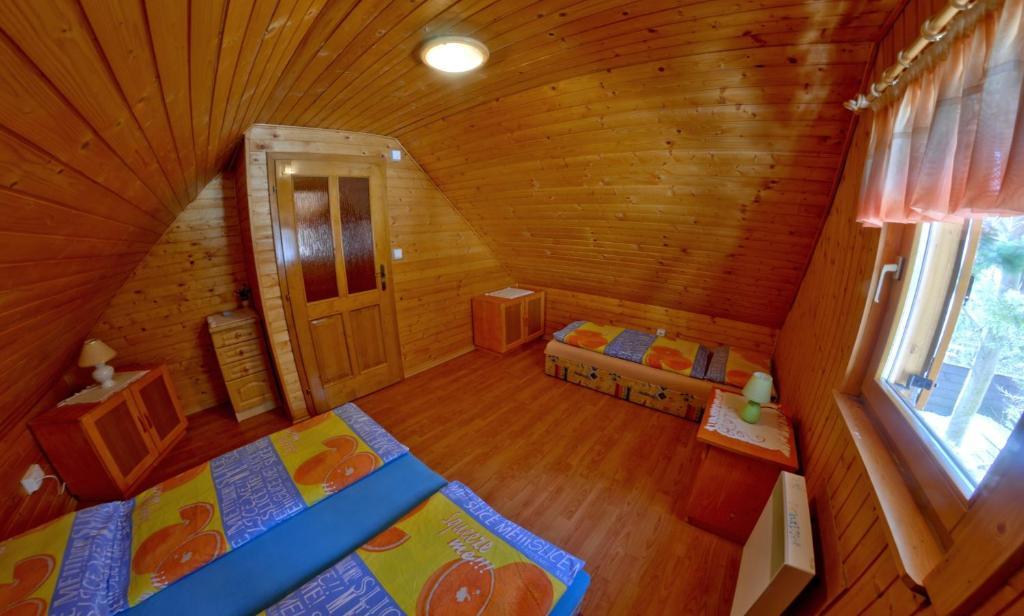 Chata Zuzana Terhely Szoba fotó